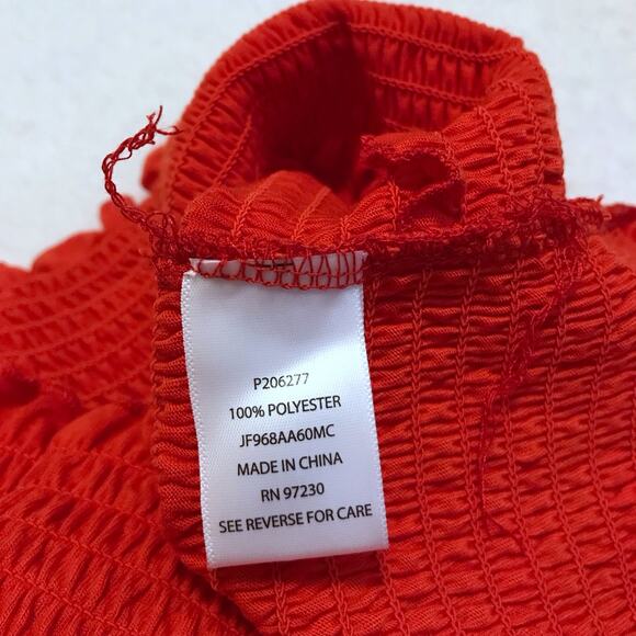 Crave Fame NWT Red Smocked Sleeveless Top Juniors S - Picture 10 of 11